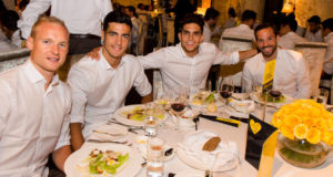 Les joueurs lors du repas